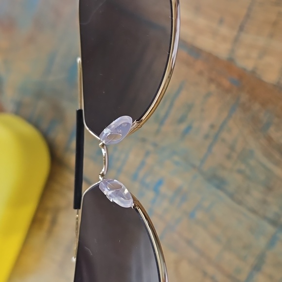 NEW Marc Jacobs Gold Designer Sunglasses - Picture 6 of 9